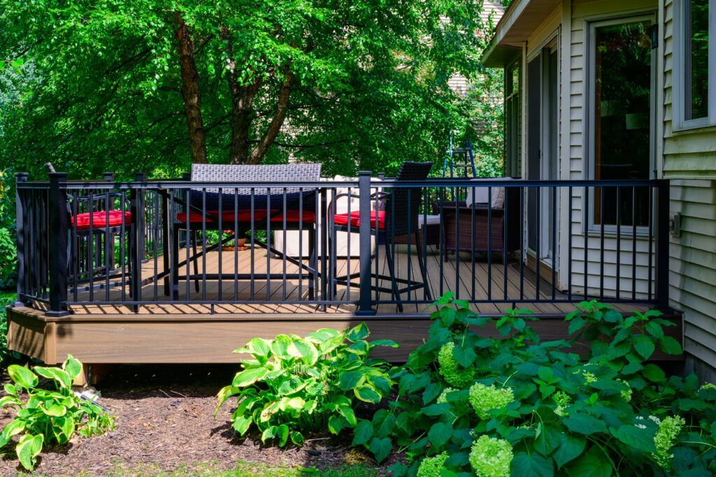 Composite Deck Installation in Rosemount — Rosemount MN